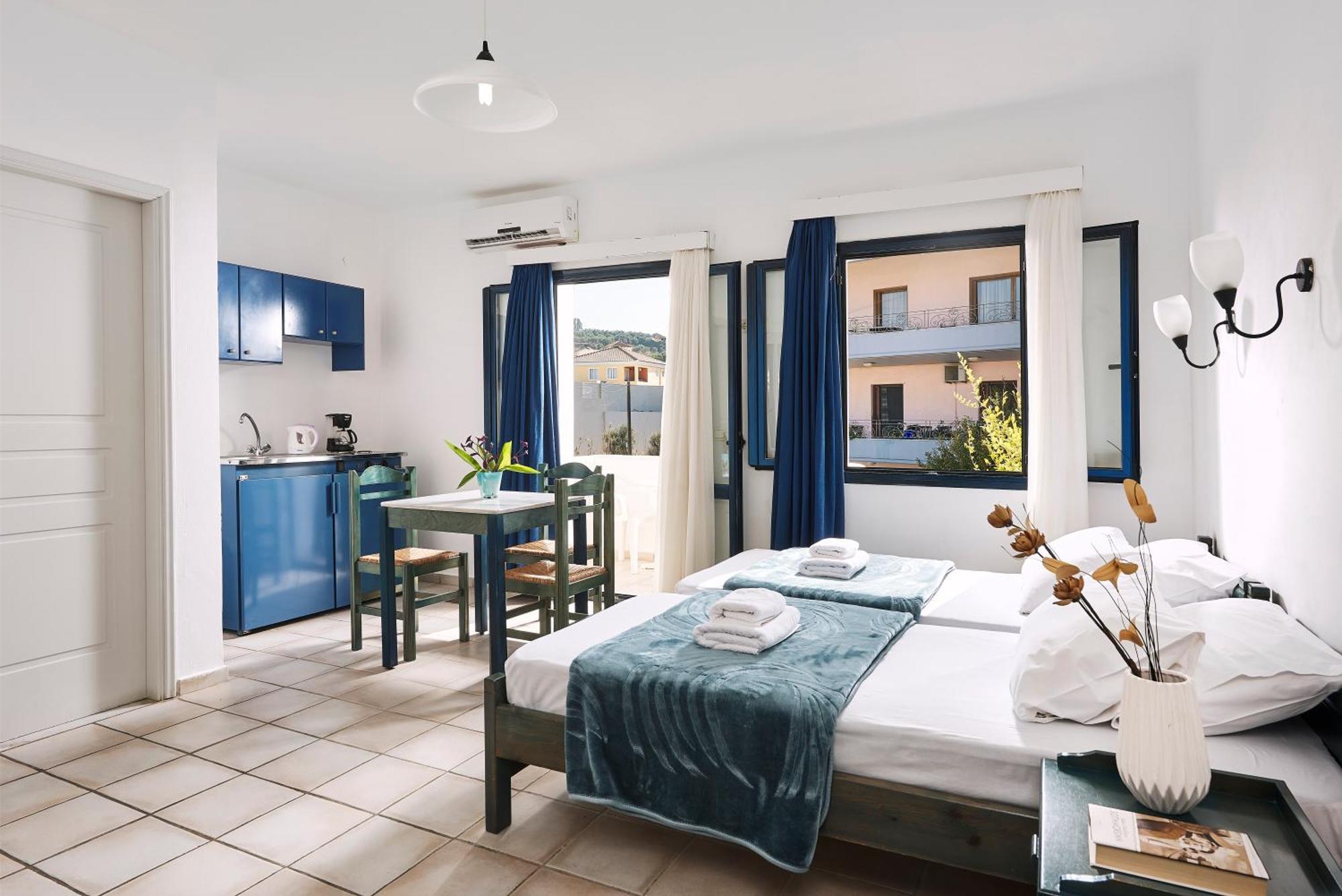 Agia Marina Eva Suites & Apartments المظهر الخارجي الصورة