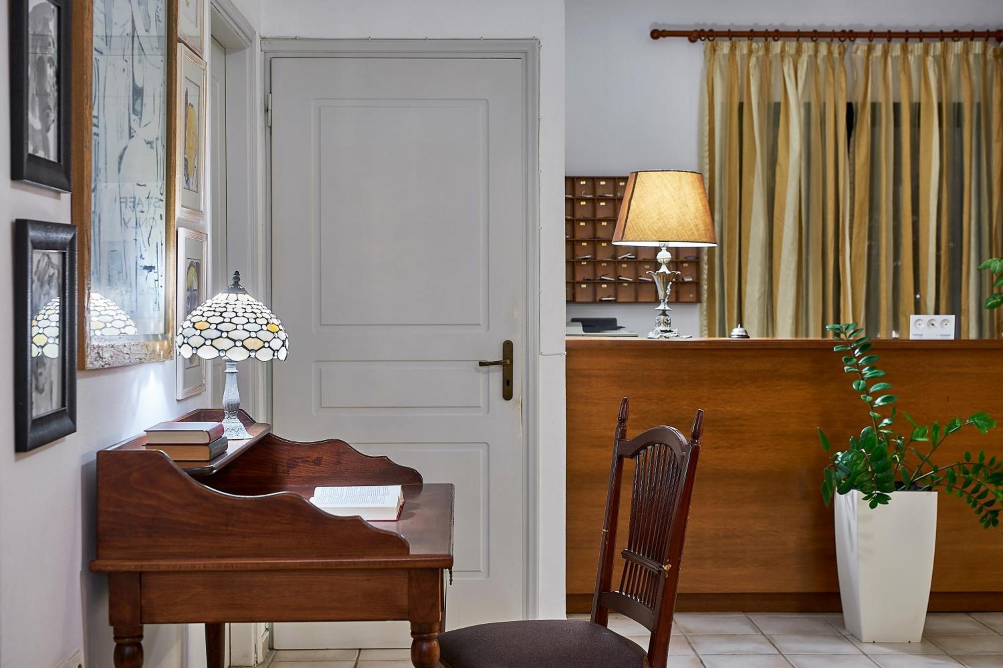 Agia Marina Eva Suites & Apartments المظهر الخارجي الصورة
