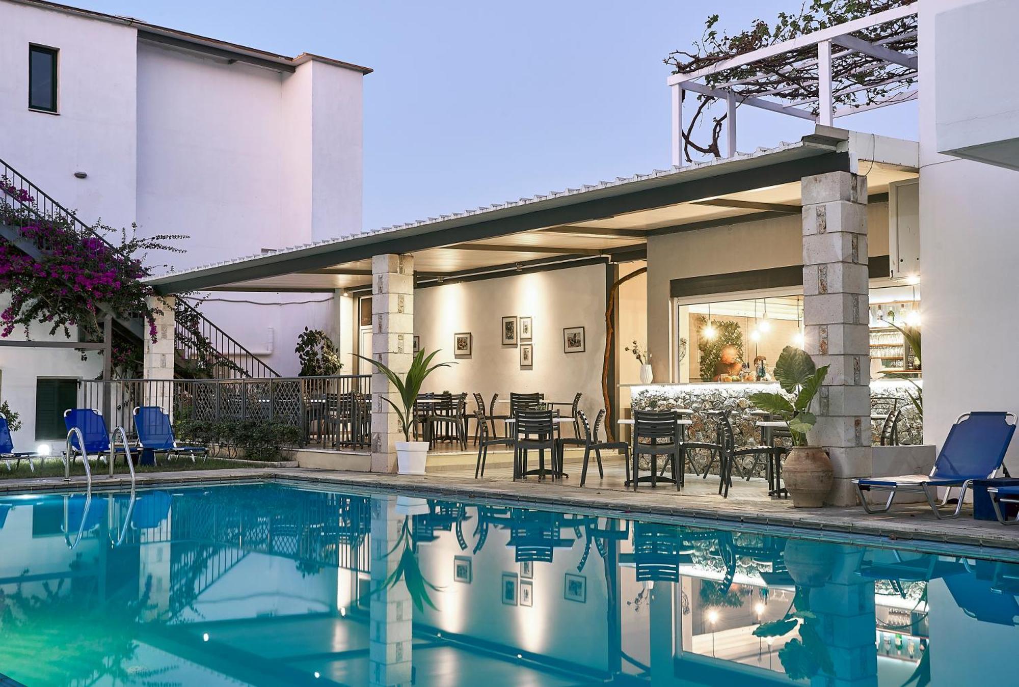 Agia Marina Eva Suites & Apartments المظهر الخارجي الصورة