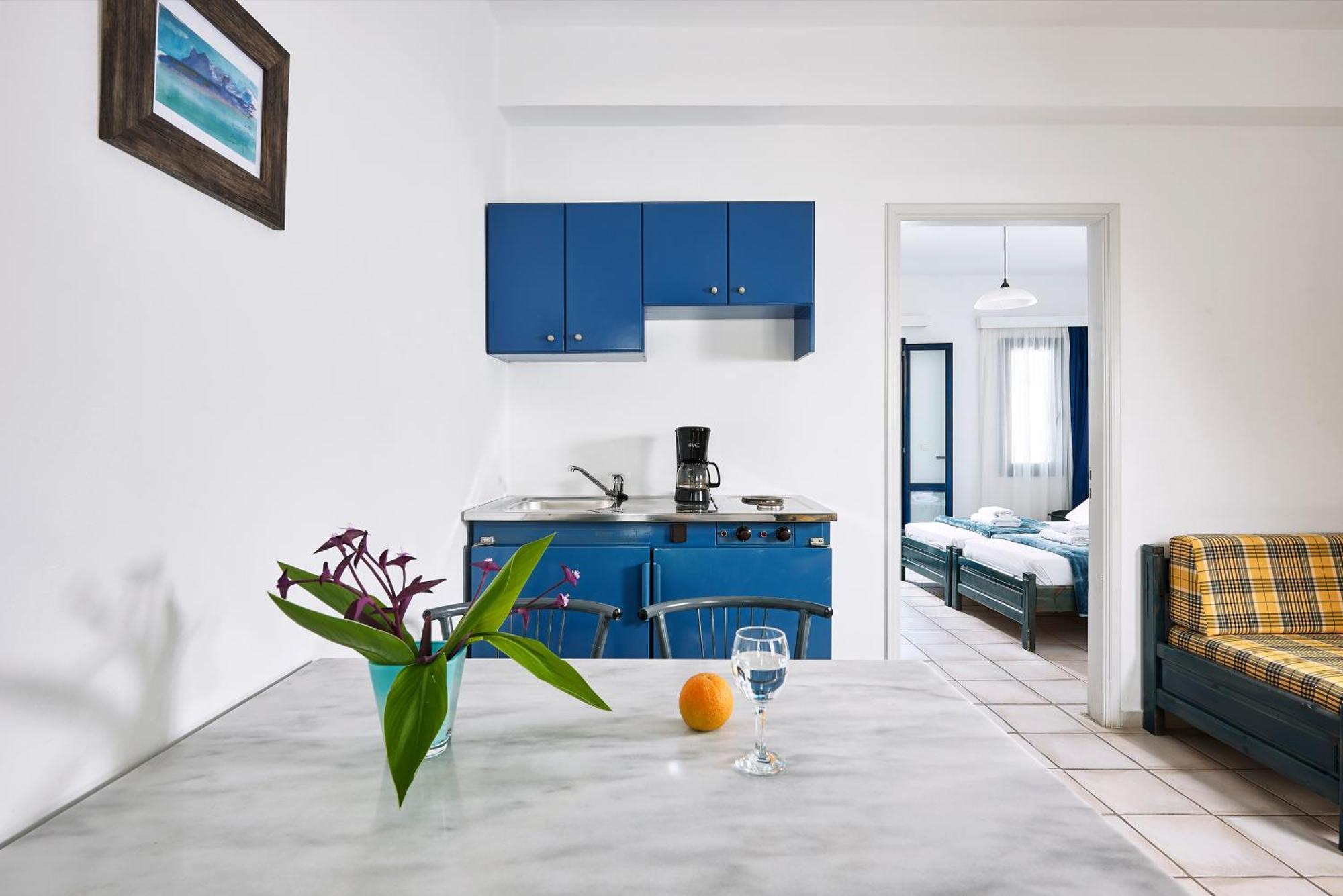 Agia Marina Eva Suites & Apartments الغرفة الصورة