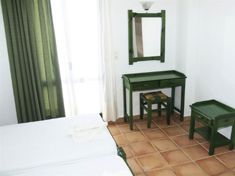 Agia Marina Eva Suites & Apartments المظهر الخارجي الصورة